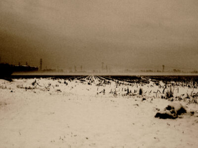 campo sotto la neve
